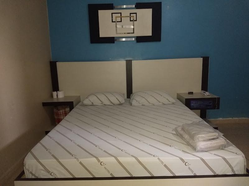 Hotel Flex In Озаску Экстерьер фото